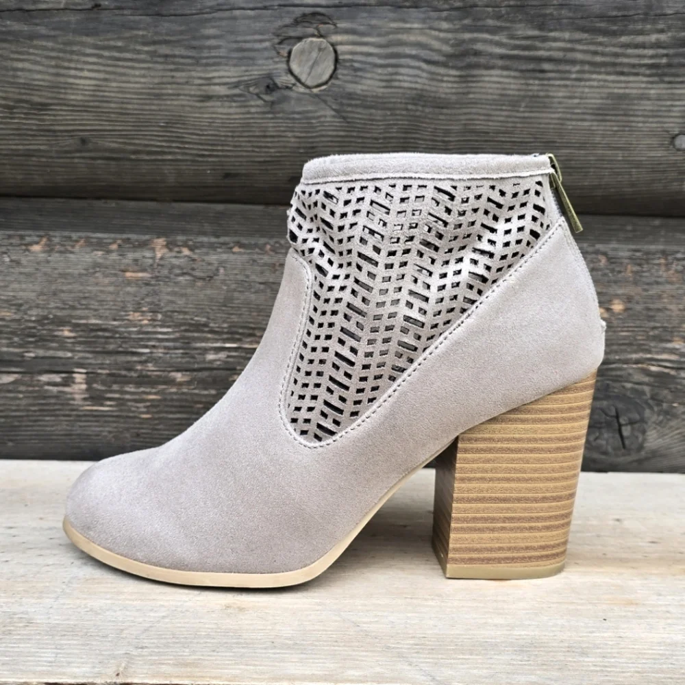 Coconuts by Matisse Modern Boho Taupe Block Heel Bootie 6.5M